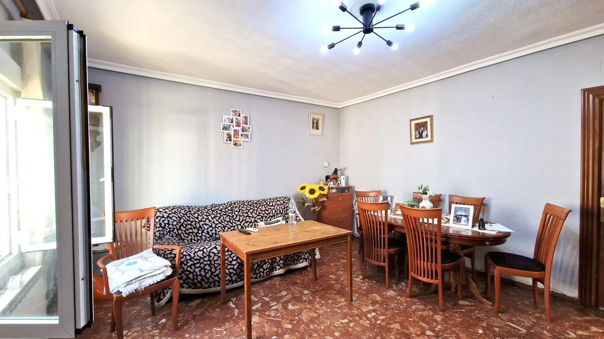 Sala de estar de Casa o chalet en venta en Recas con Aire acondicionado, Calefacción y Jardín privado