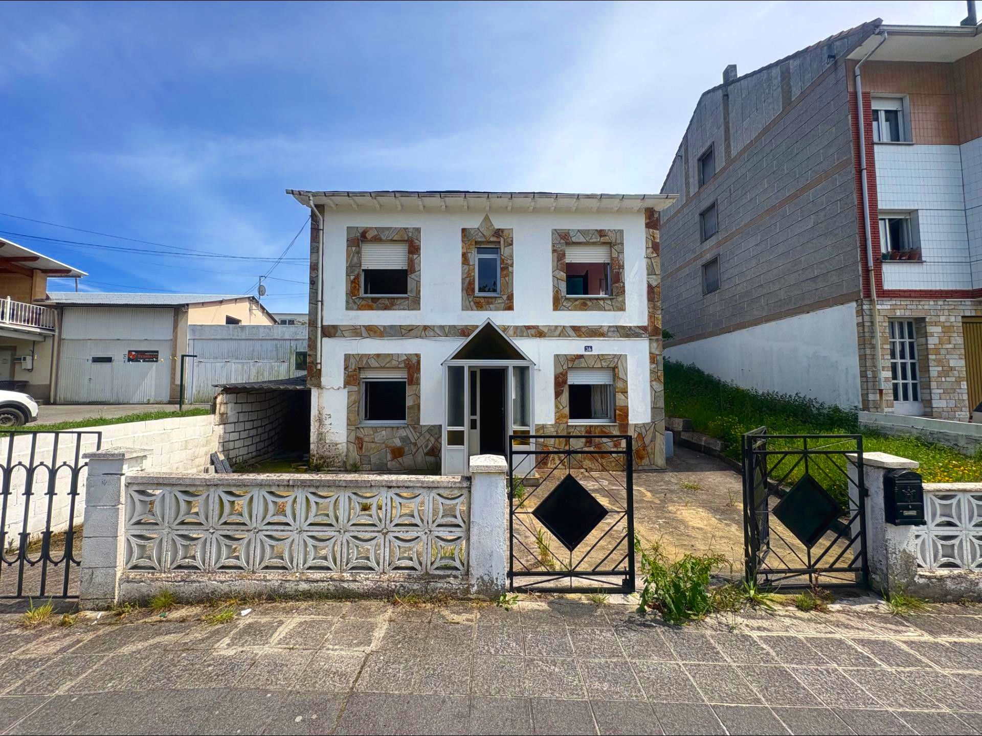 Exterior view of House or chalet for sale in Tineo  with Heating, Private garden and Storage room