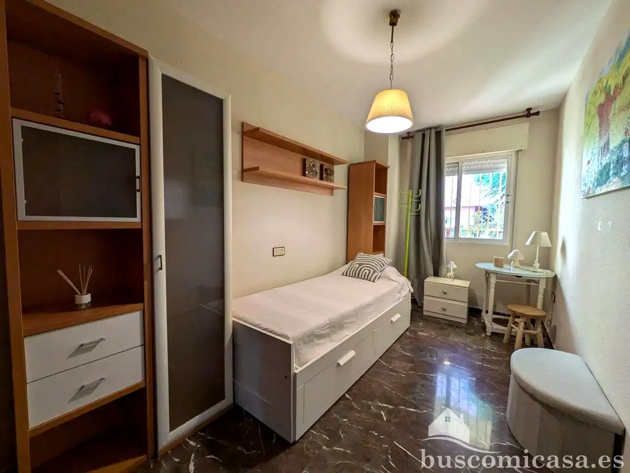 Habitación de Planta baja de alquiler en Linares con Aire acondicionado y Amueblado
