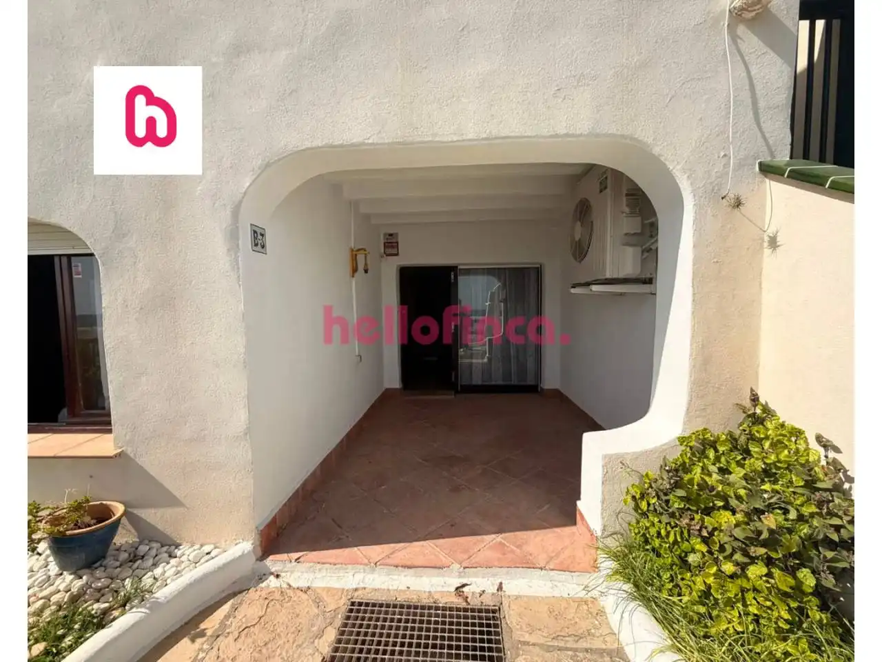 Balcony of Flat for sale in Vilanova i la Geltrú  with Air Conditioner, Heating and Private garden