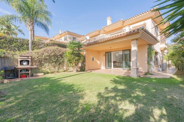 Casa adosada en Venta en Riviera del Sol