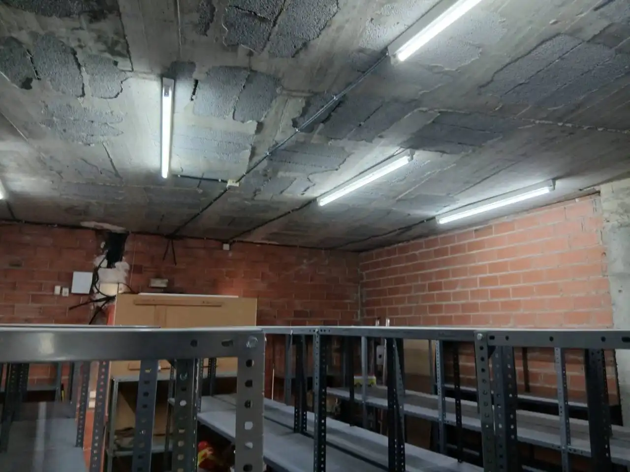 Local de lloguer en Tordera amb Aire condicionat