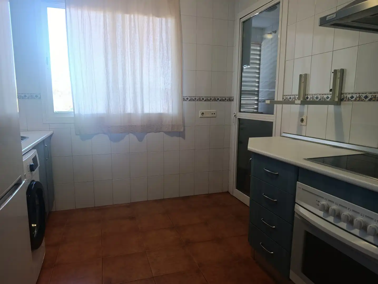 Cocina de Piso de alquiler en Dos Hermanas con Aire acondicionado, Terraza y Amueblado