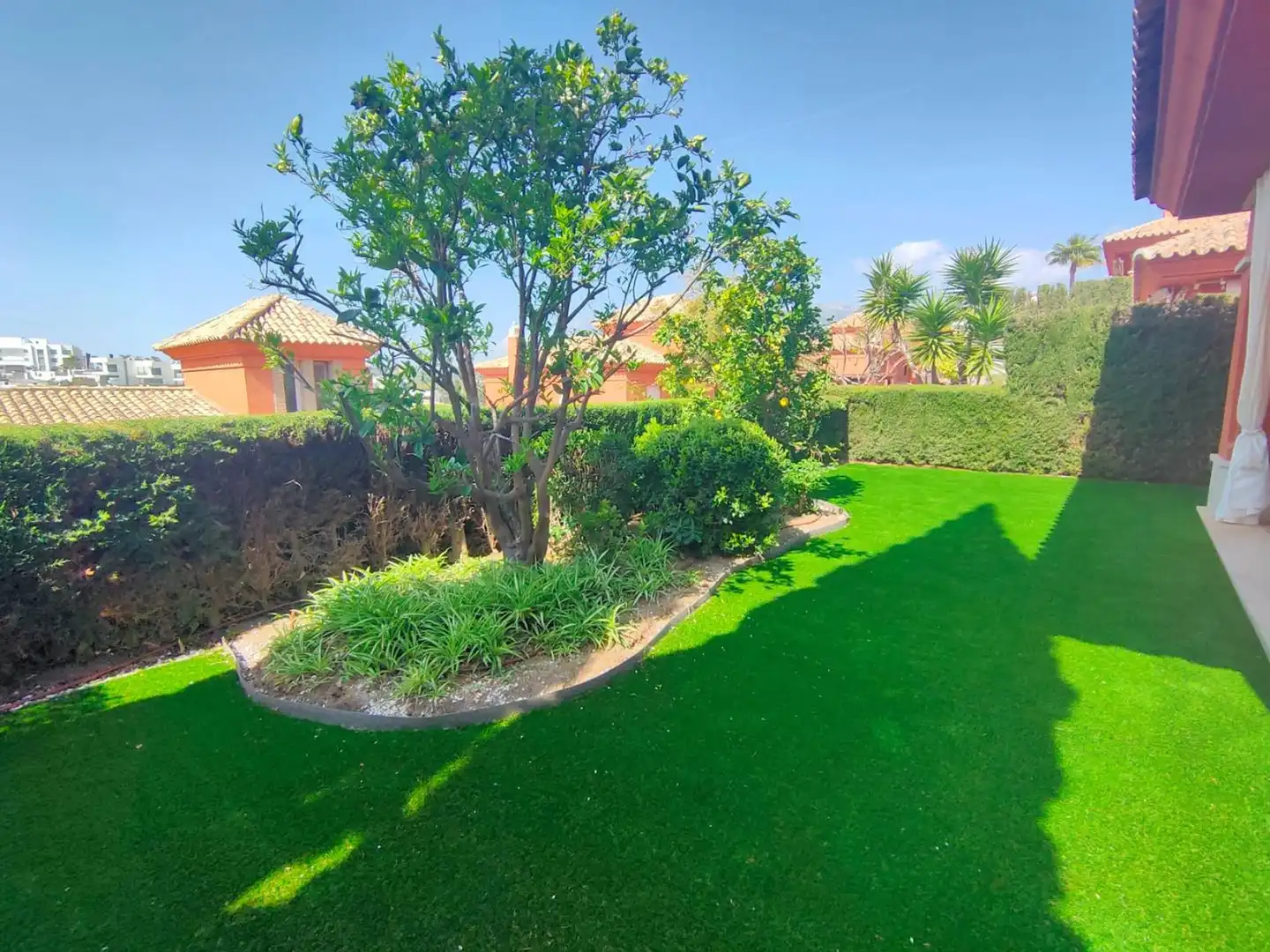 Jardí de Casa adosada de lloguer en Marbella amb Terrassa