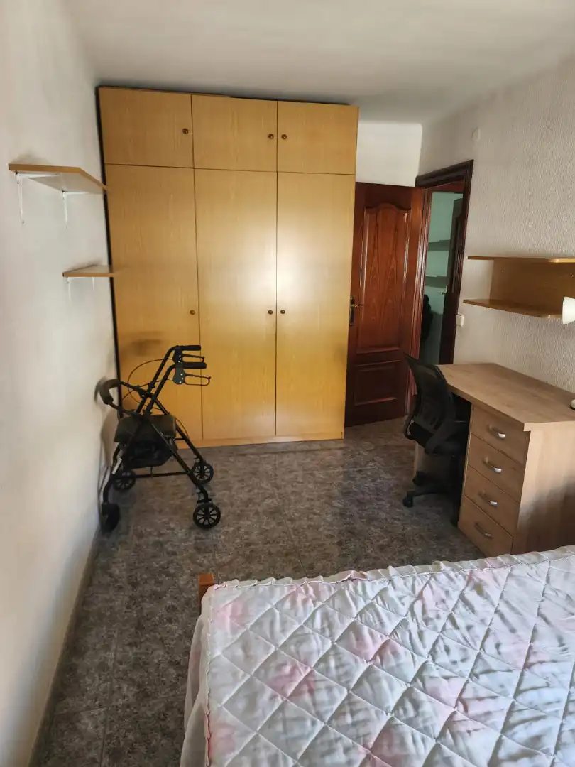 Flat for sale in L'Hospitalet de Llobregat  with Furnished, Oven and Washing machine