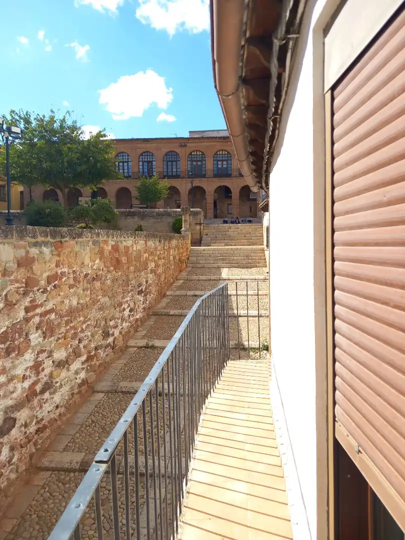 Houses for sale in Alcaraz  with Furnished