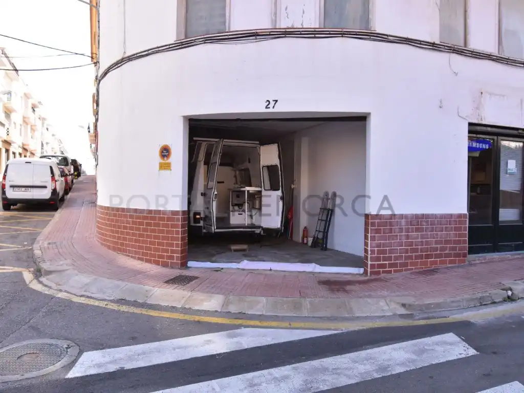 Aparcament de Local en venda en Es Castell