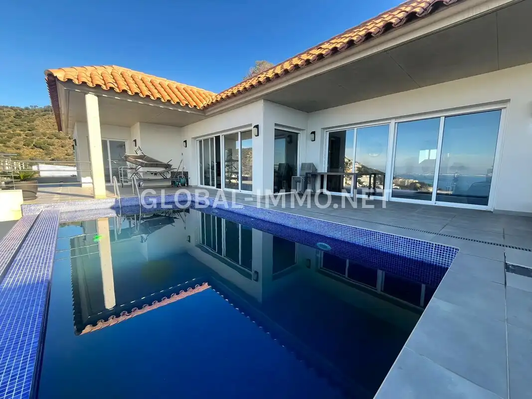 Villa con piscina in vendita a Carrer de Paul Gauguin, imagen 2