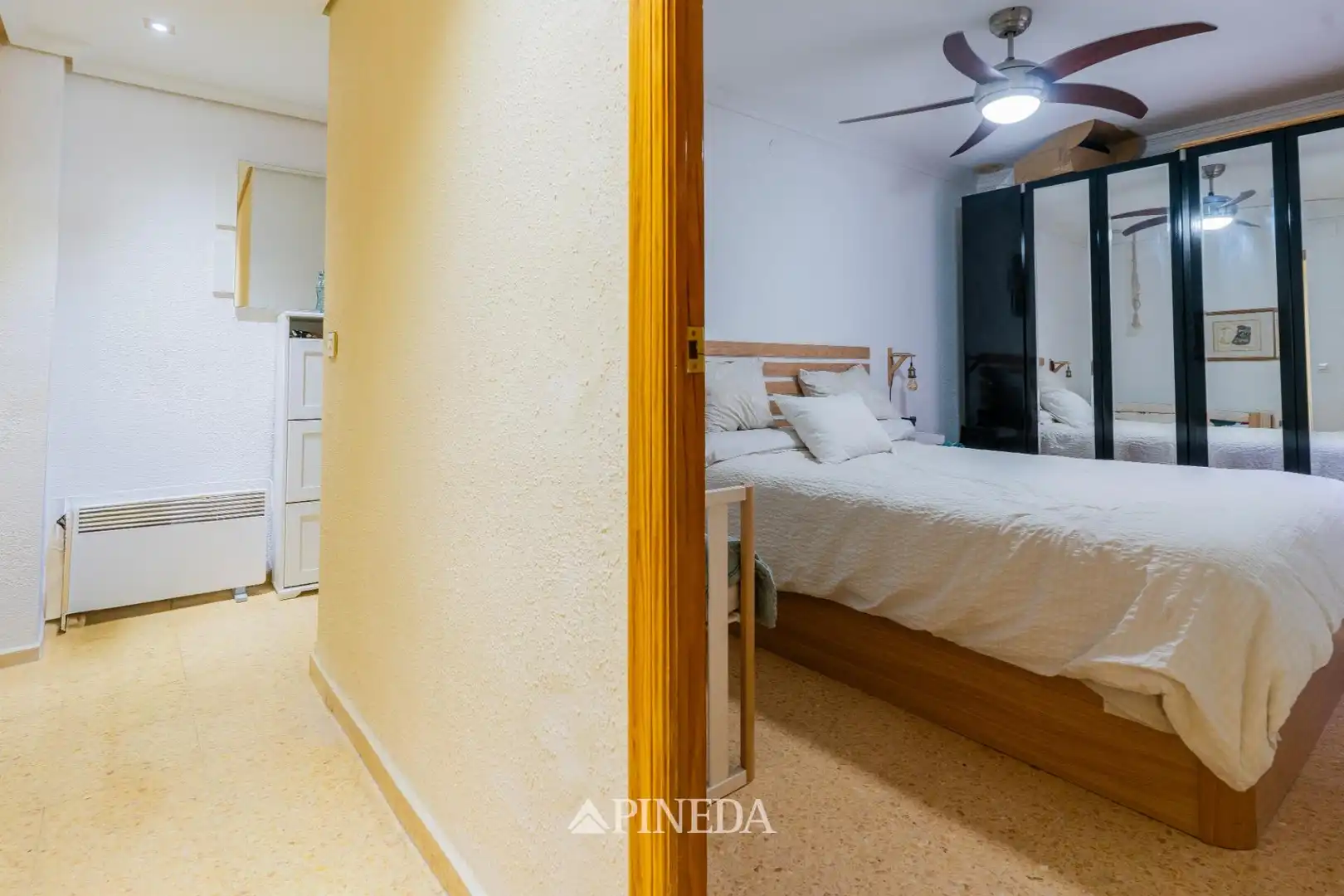 Habitación de Piso en venta en Valencia con Balcón