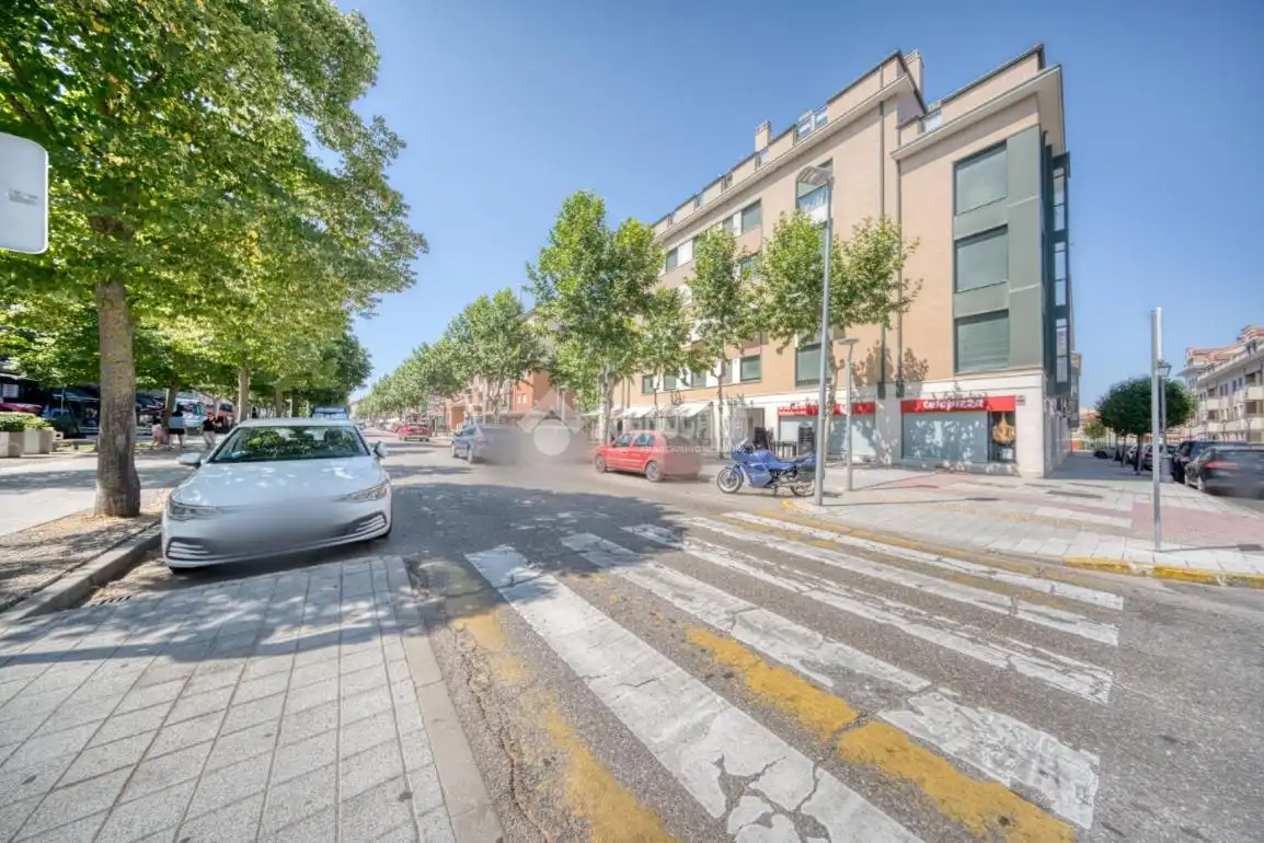 Vista exterior de Pis en venda en Laguna de Duero amb Aire condicionat, Calefacció i Terrassa