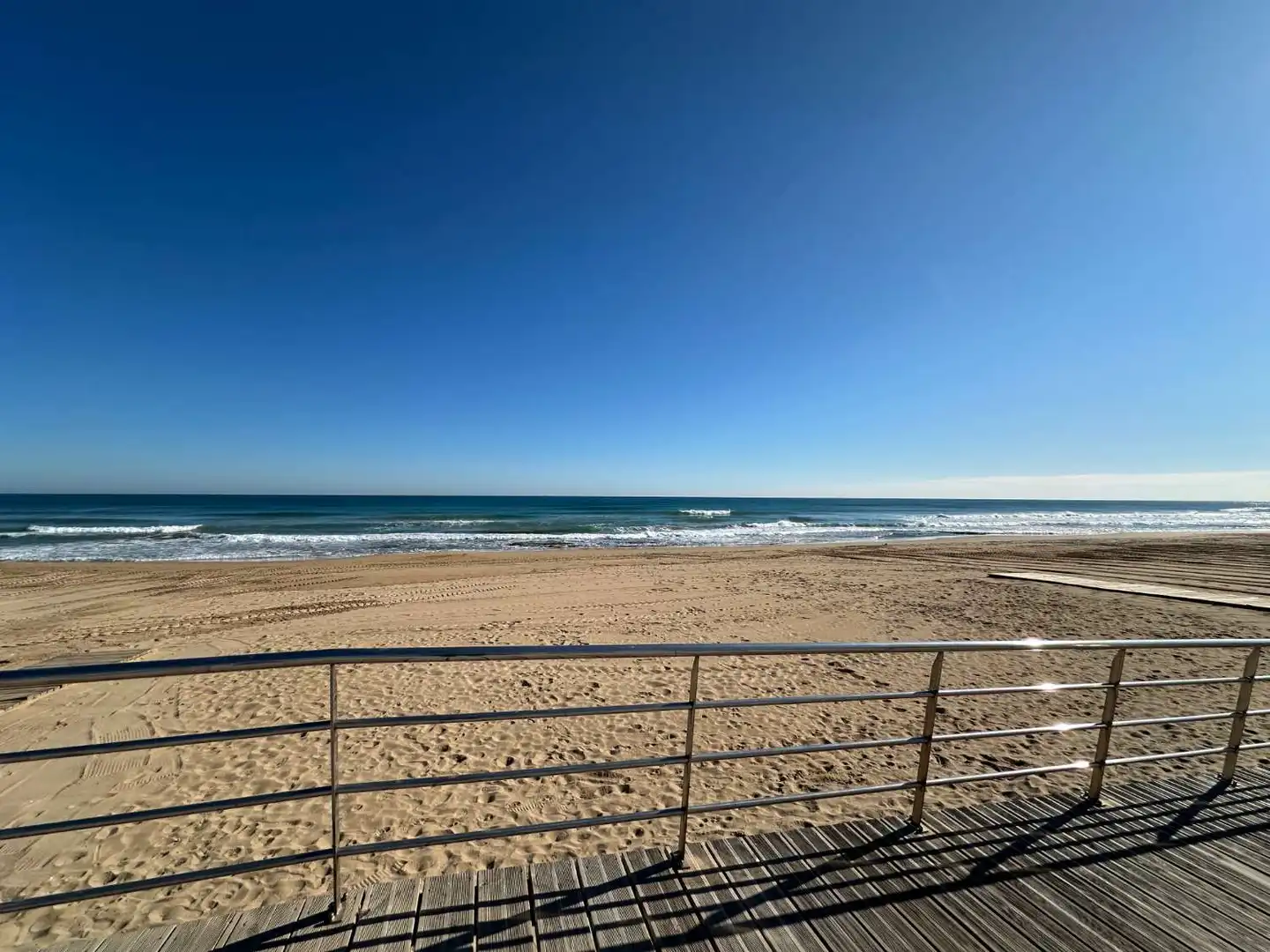 Vista exterior de Casa o chalet en venta en Guardamar del Segura con Aire acondicionado, Calefacción y Terraza