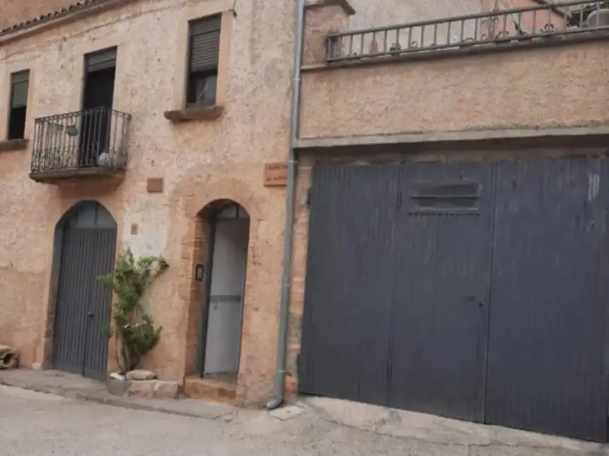 Pis amb jardí en venda a Arrabal Bovera 4
