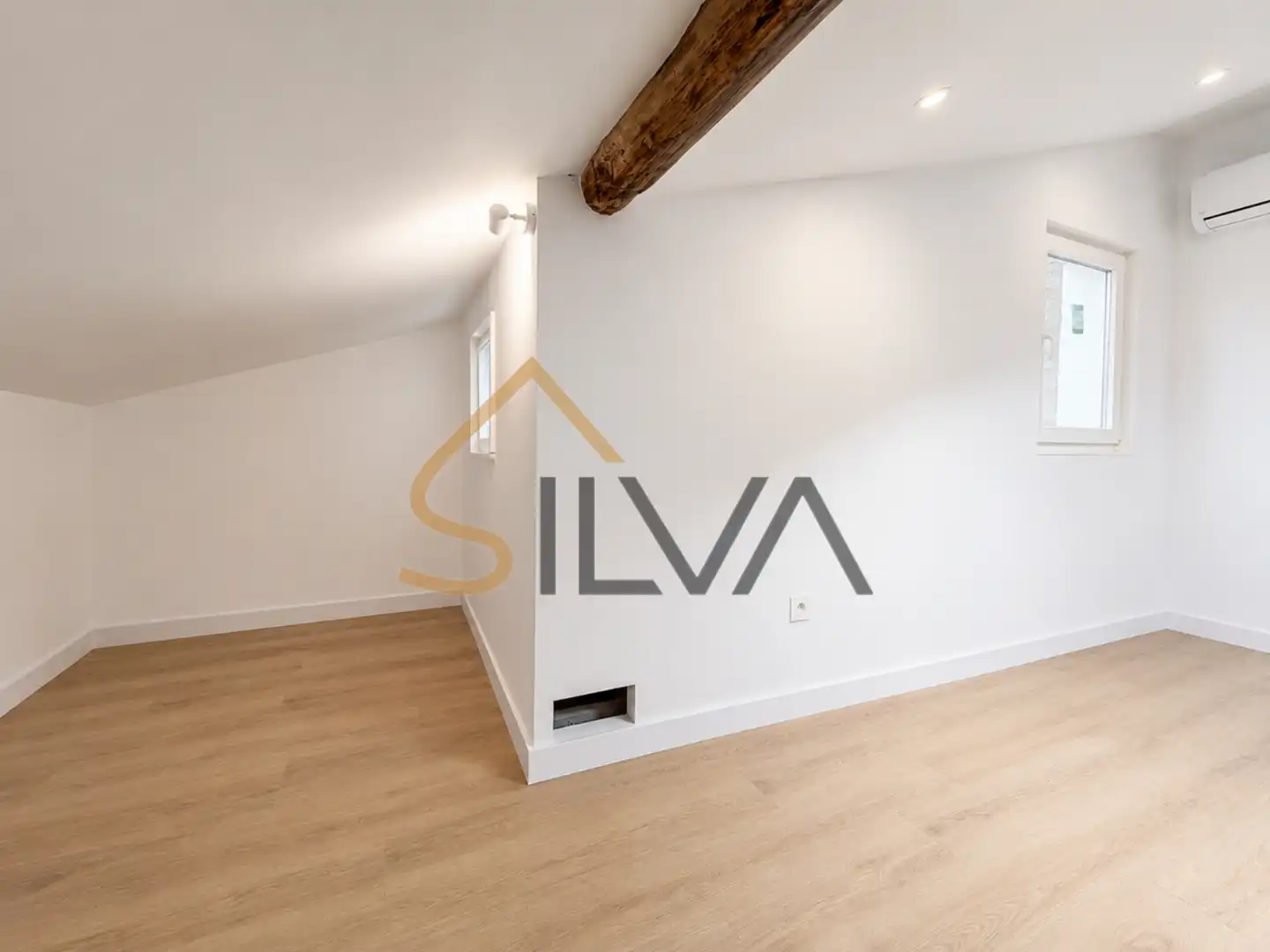 Living room of Flat for sale in Lugo  with Air Conditioner, Heating and Oven