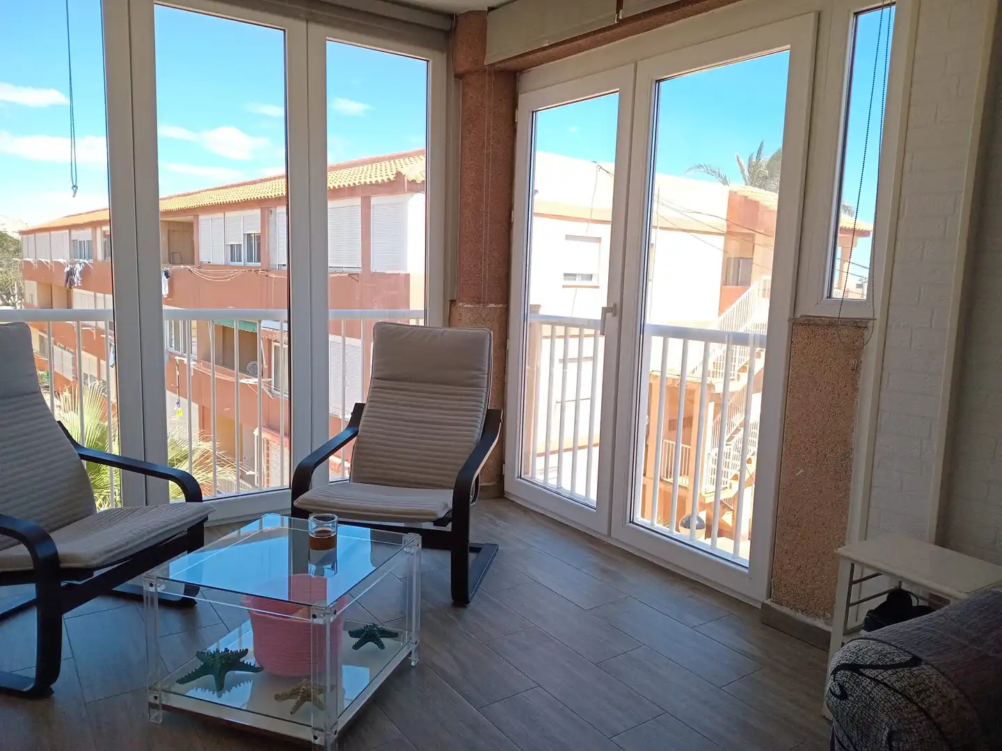 Terraza de Apartamento en venta en La Manga del Mar Menor con Aire acondicionado