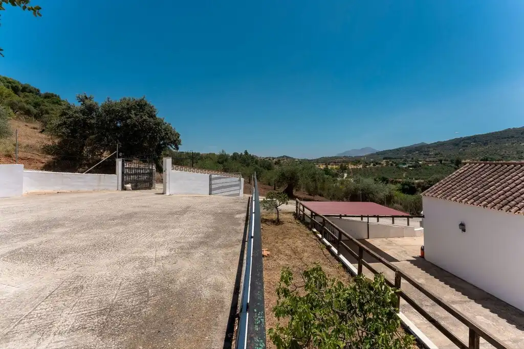 Casa rústica amb piscina en venda a Monda, imagen 36