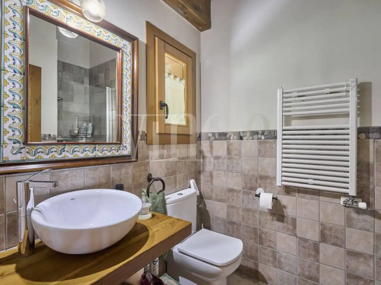 Baño de Casa adosada en venta en Montellà i Martinet con Calefacción, Parquet y Terraza