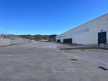 Nau industrial amb ascensor de lloguer a Òdena