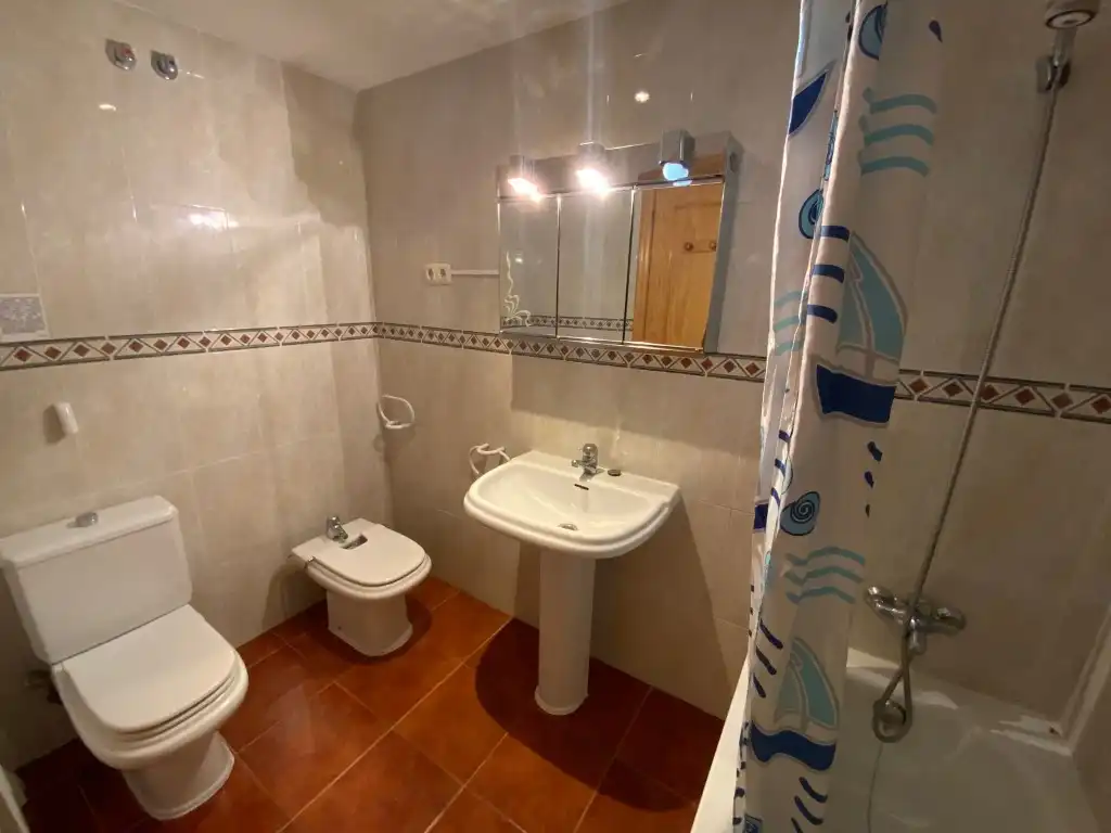 Baño de Apartamento en venta en Benasque