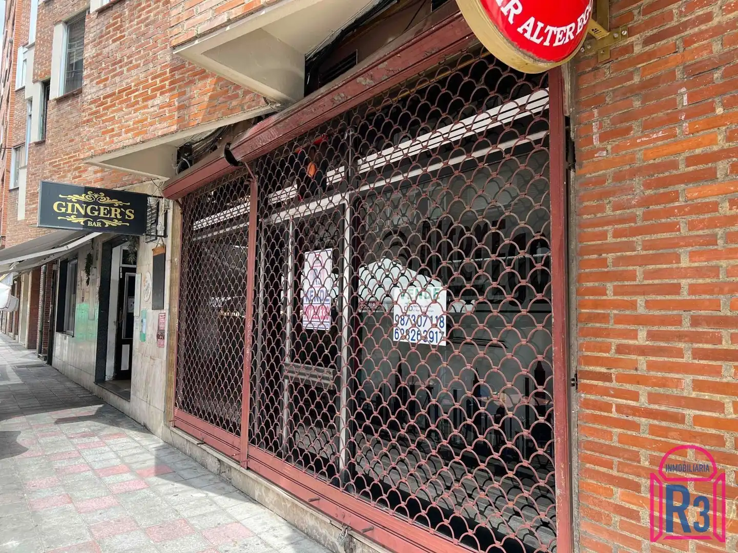 Local comercial en venda a San Mamés - La Palomera