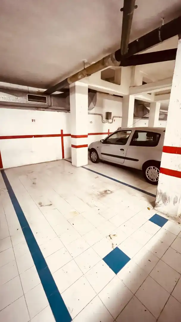 Garage zum Verkauf in Turisme, 40, Calella