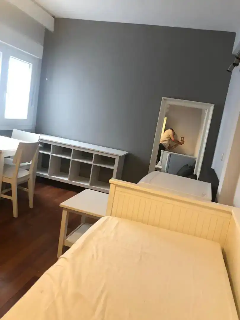 Dormitori de Estudi en venda en Madrid amb Parquet, Moblat i Rentadora