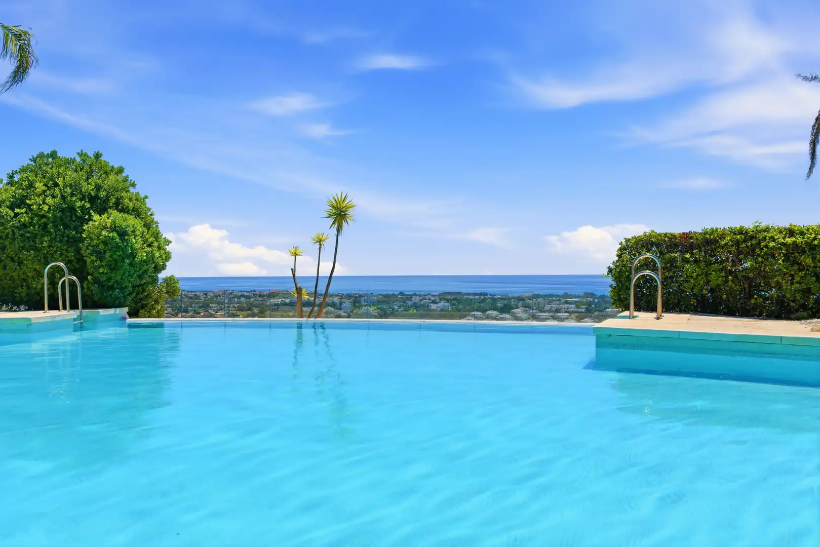 Penthouse with pool for sale in El Paraíso, imagen 20