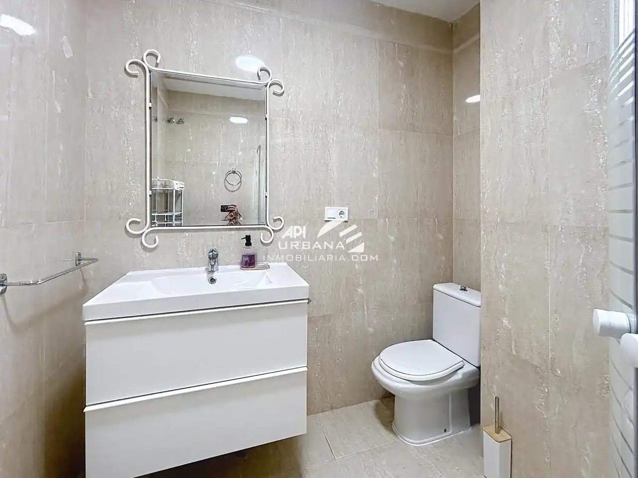 Baño de Piso en venta en Lucena con Trastero