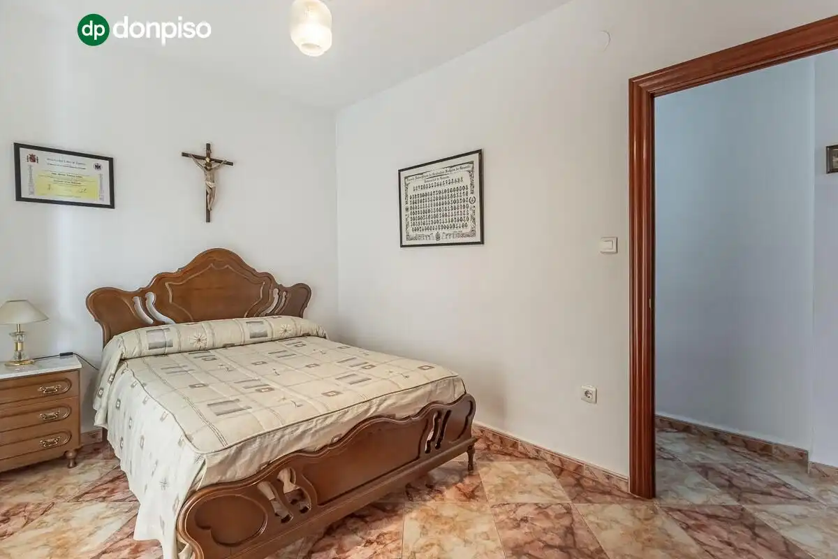 Habitación de Piso en venta en Granada con Aire acondicionado, Calefacción y Terraza