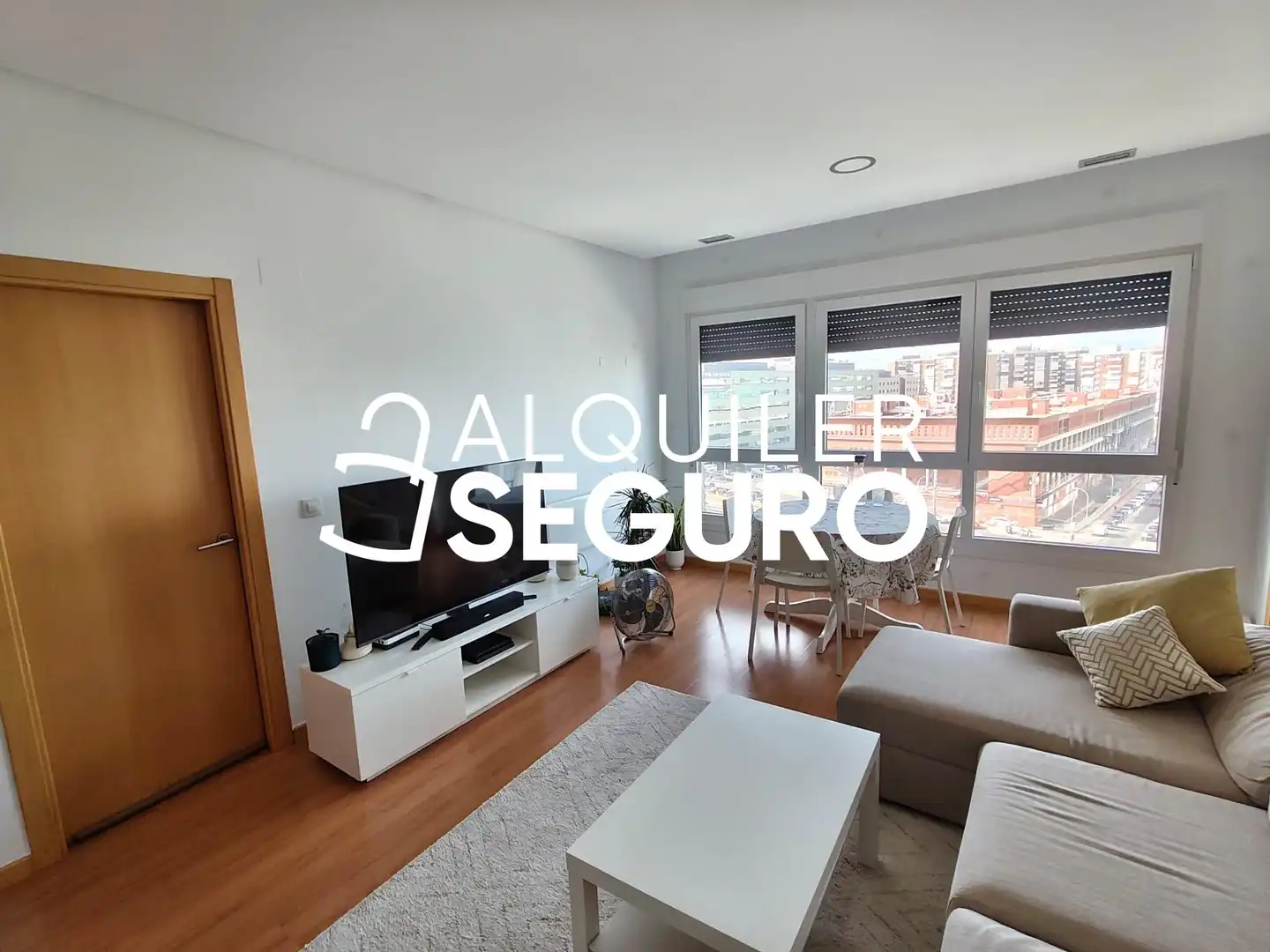 Sala d'estar de Pis de lloguer en Madrid amb Aire condicionat, Calefacció i Piscina
