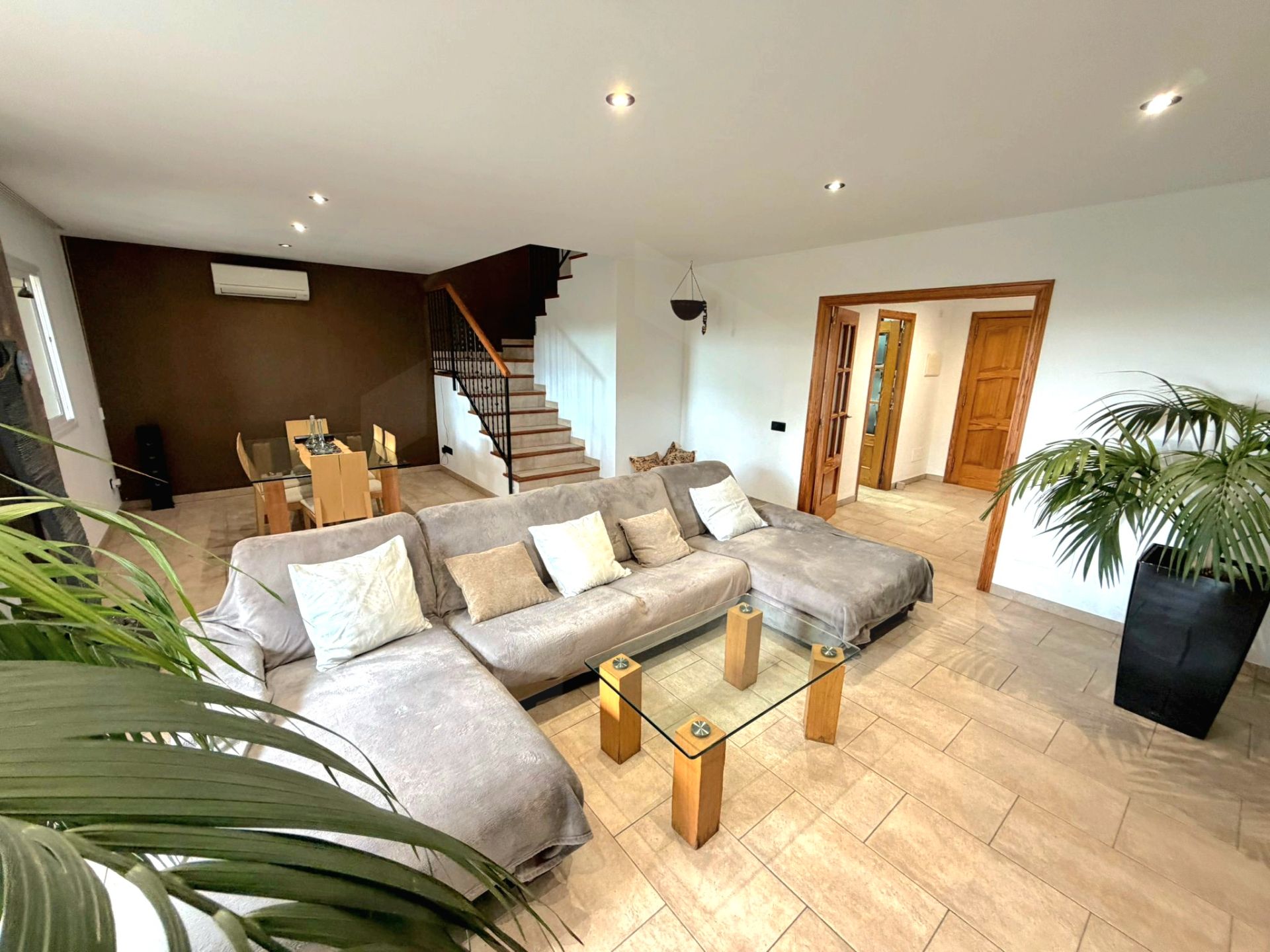 Sala de estar de Casa adosada en venta en Calvià con Aire acondicionado, Jardín privado y Terraza