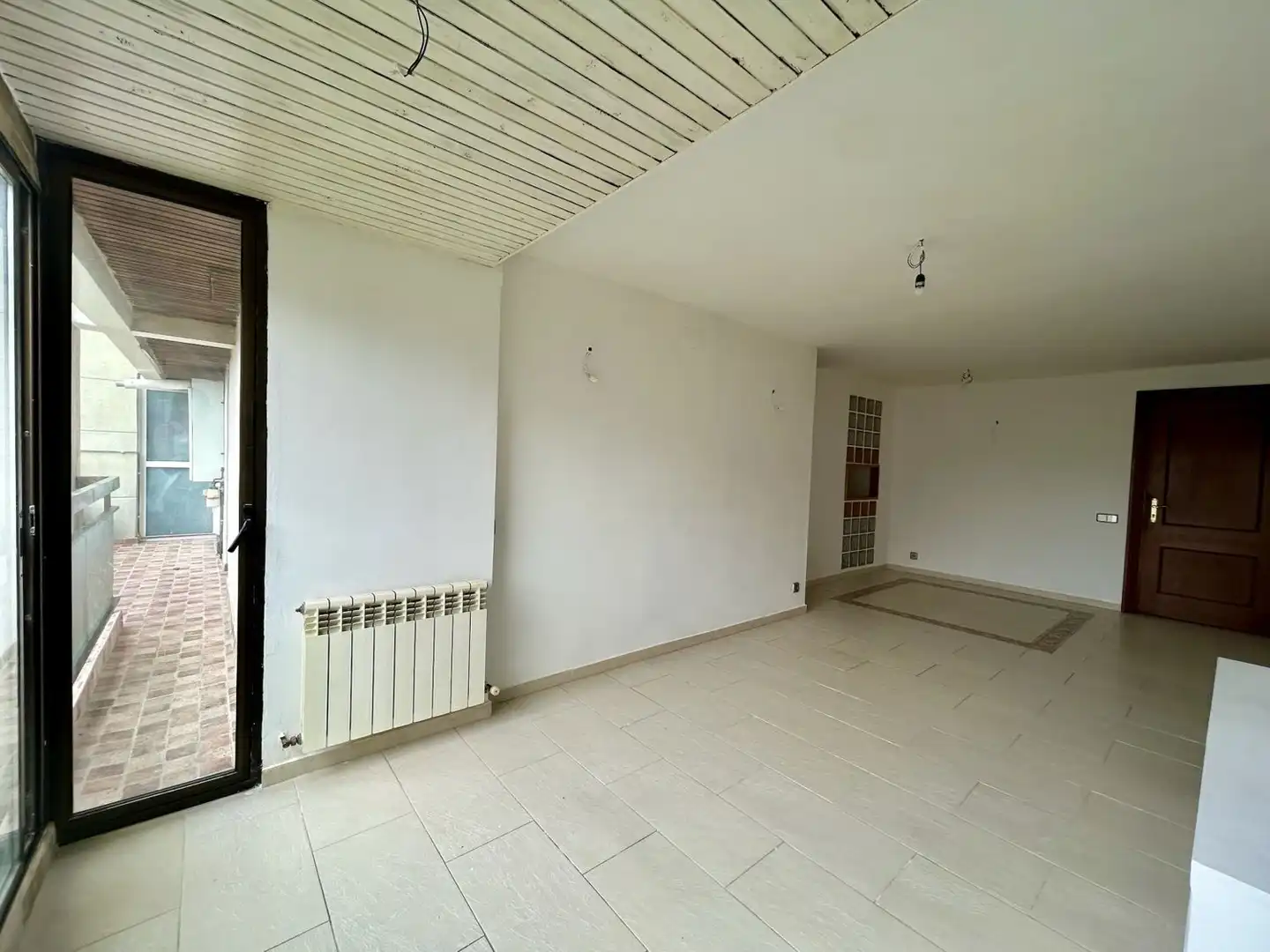 Piso en venta en Laredo con Calefacción y Terraza