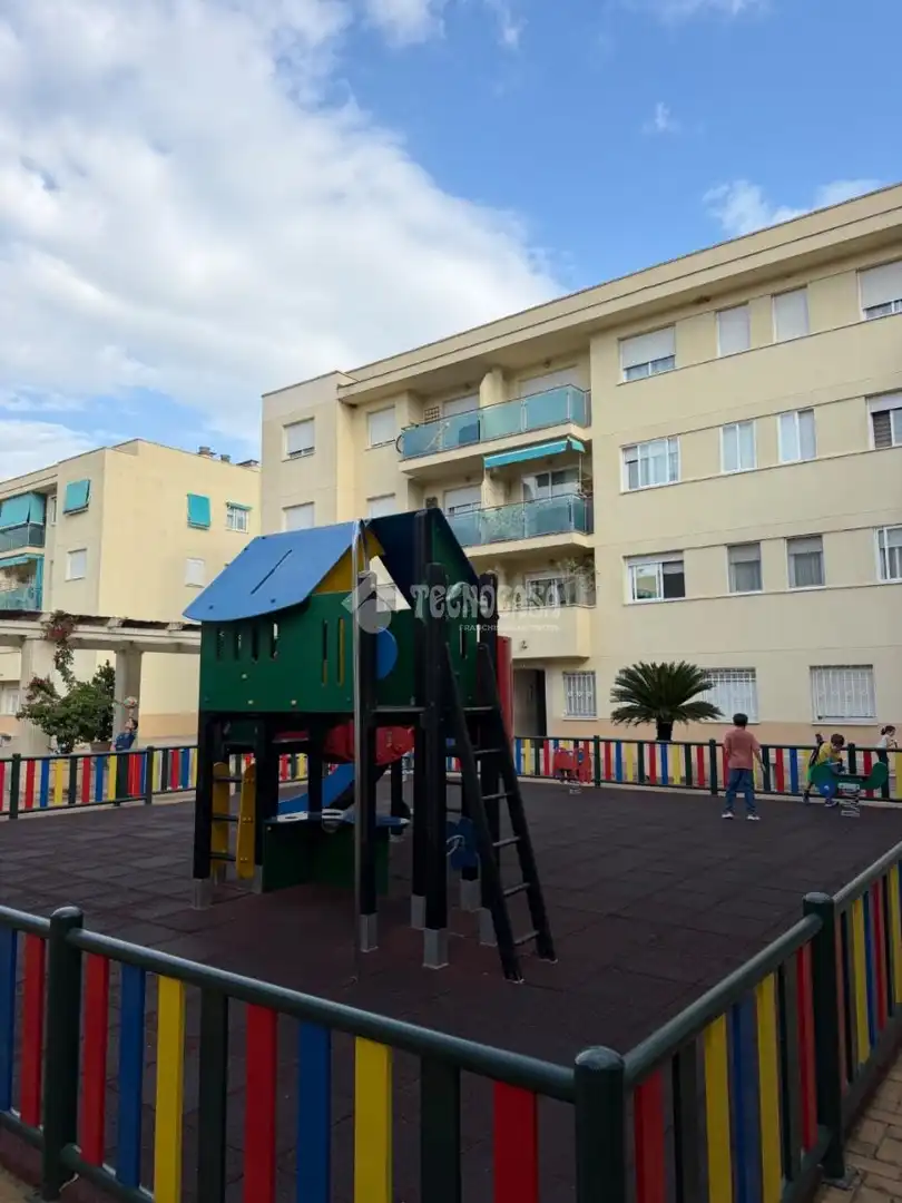 Vista exterior de Piso en venta en Córdoba con Aire acondicionado, Calefacción y Jardín privado
