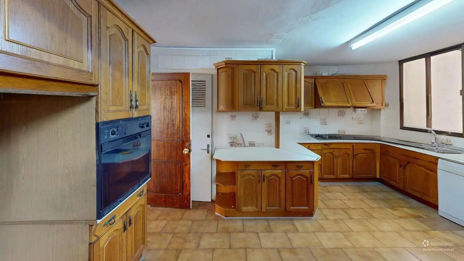 Cocina de Piso en venta en Sevilla con Calefacción, Terraza y Trastero