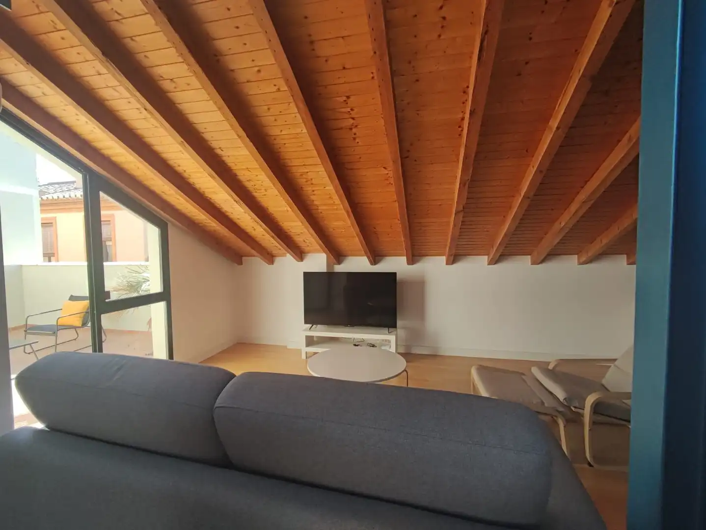 Wohnzimmer von Loft zur Miete in Málaga mit Klimaanlage, Terrasse und Möbliert