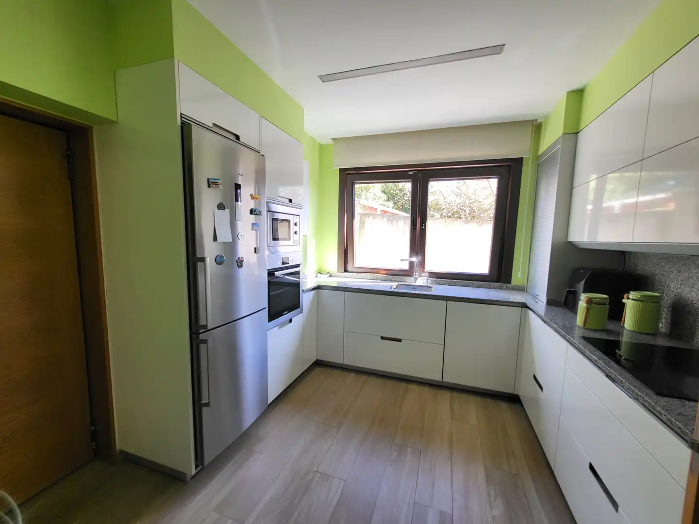 Cocina de Casa o chalet en venta en Vigo  con Calefacción, Jardín privado y Terraza