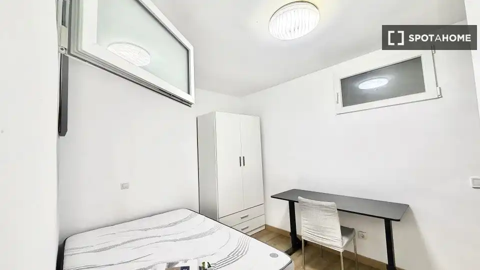 Habitación de Piso para compartir en  Palma de Mallorca con Aire acondicionado, Calefacción y Amueblado