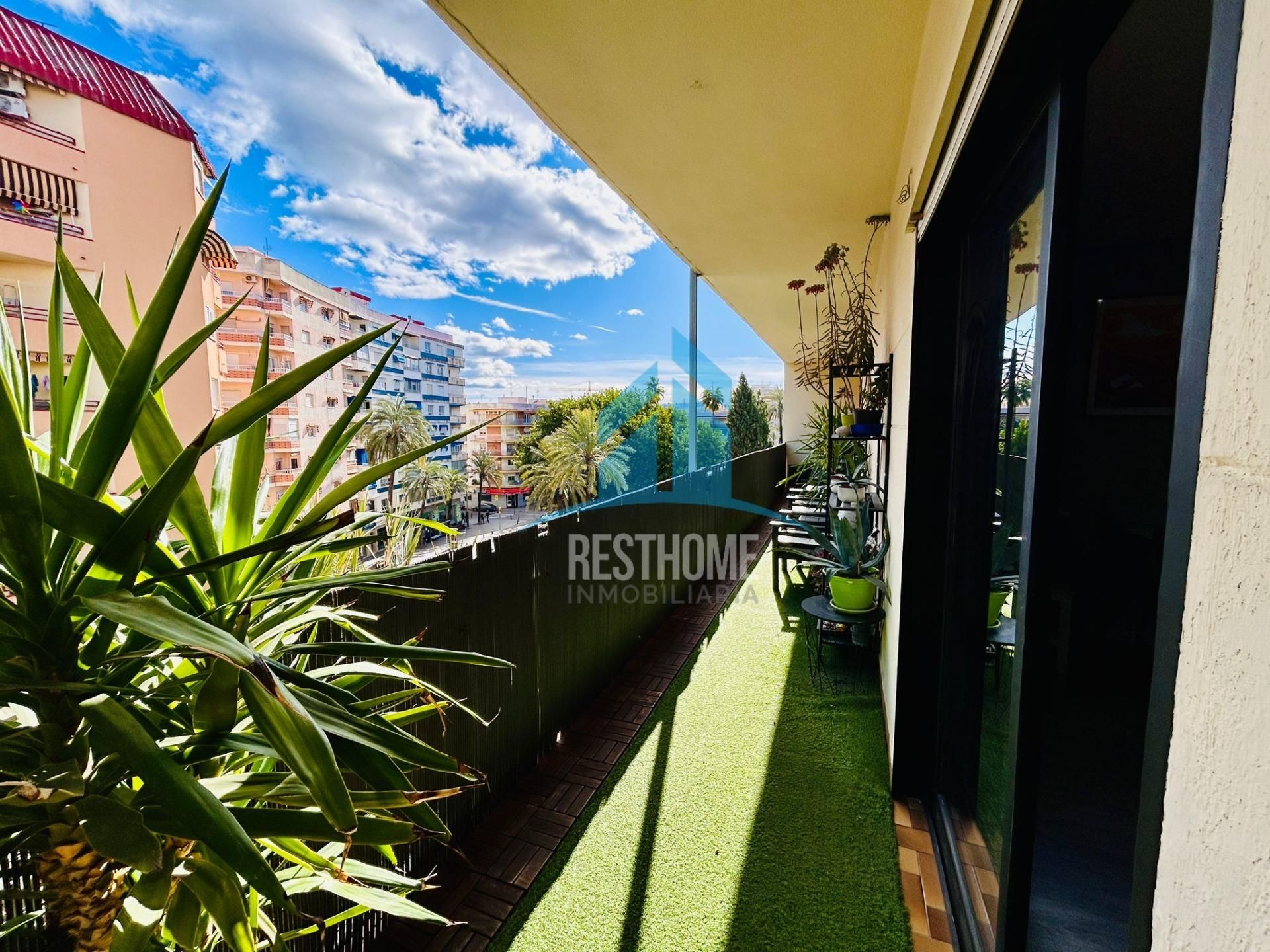 Exterior view of Flat for sale in Gandia  with Air Conditioner, Terrace and Storage room