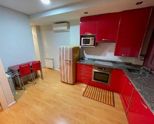 Kitchen of Flat to rent in  Madrid Capital  with Air Conditioner