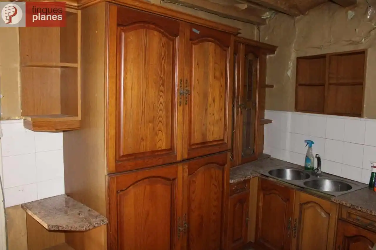 Cuina de Casa o xalet en venda en La Seu d'Urgell amb Traster i Moblat