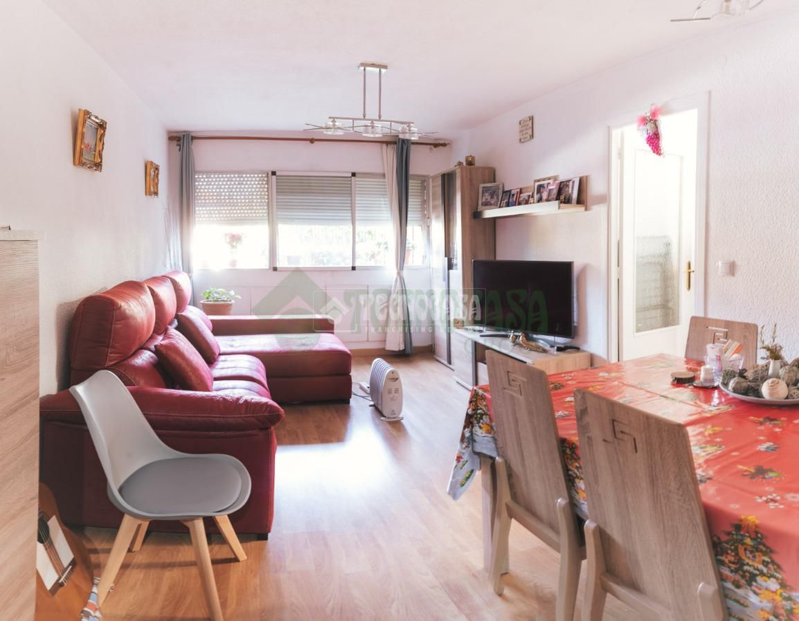 Sala d'estar de Pis en venda en  Granada Capital