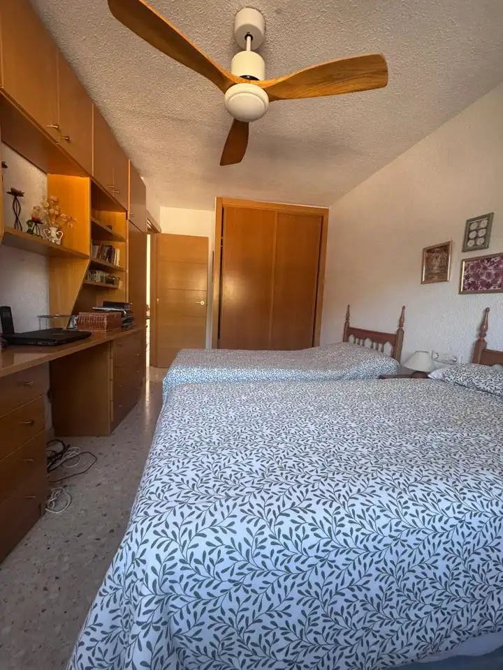 Habitación de Apartamento en venta en Cullera con Terraza, Amueblado y Sauna