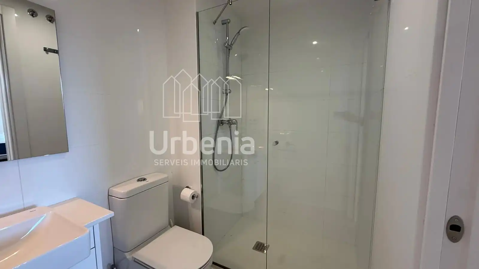 Badezimmer von Wohnung zur Miete in Badalona mit Heizung und Terrasse