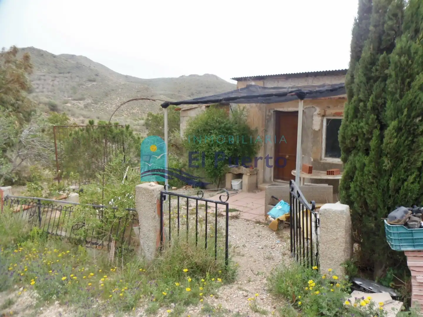 Rustikales Grundstück zum Verkauf in Mazarrón Casco Urbano