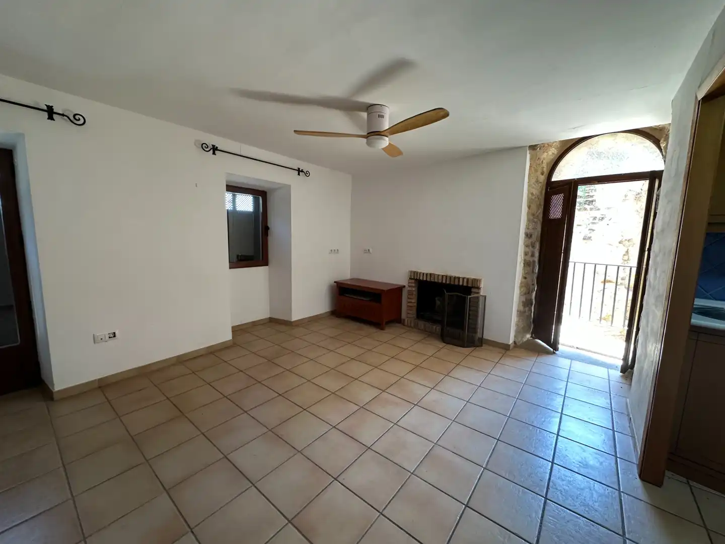 Sala d'estar de Casa o xalet en venda en Úbeda amb Balcó