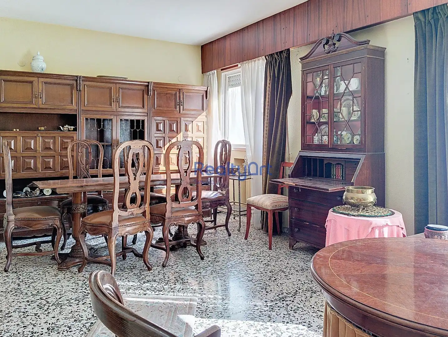 Dining room of Flat for sale in Sevilla  with Air Conditioner