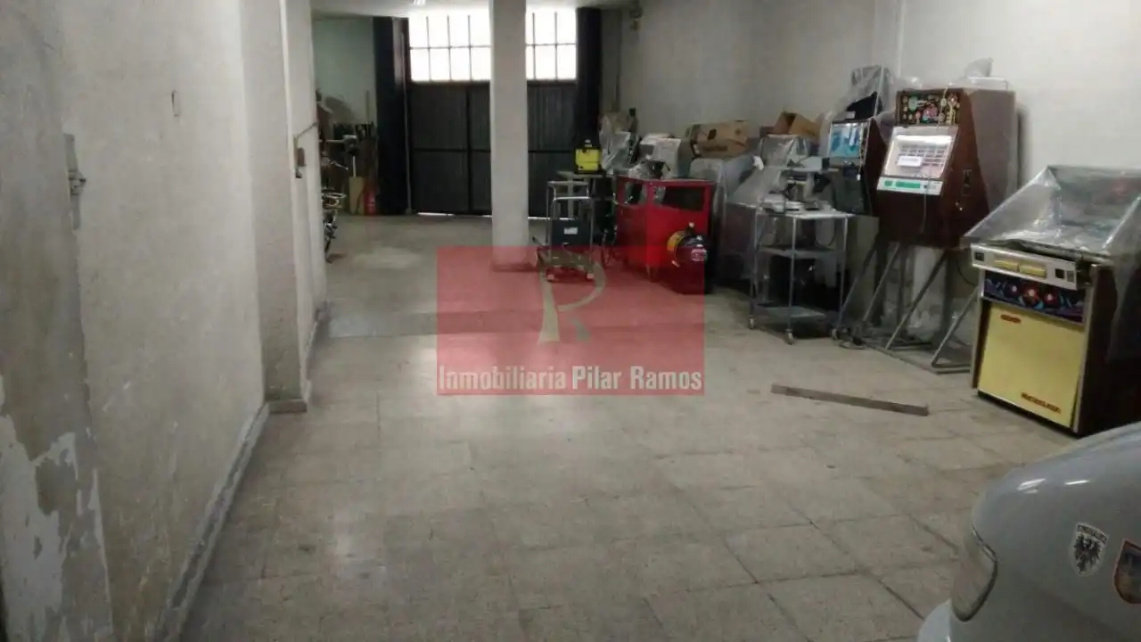 Local comercial en venda a Trobajo del Camino, imagen 4