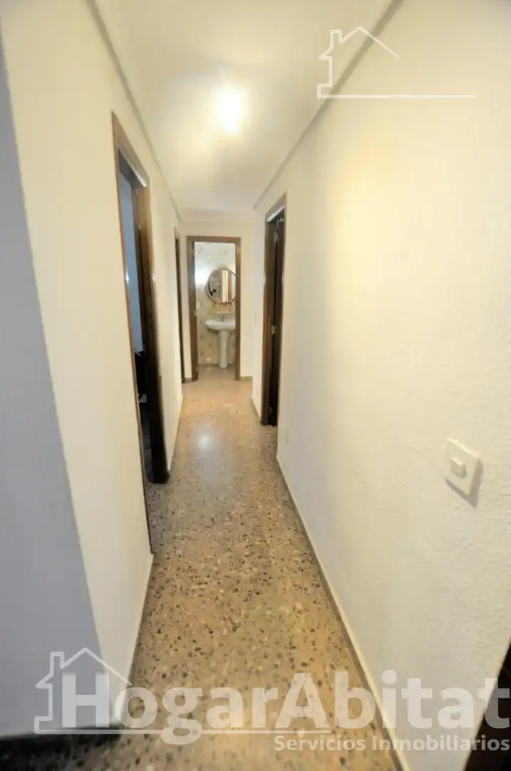 Wohnung zum Verkauf in Valencia mit Klimaanlage, Heizung und Terrasse