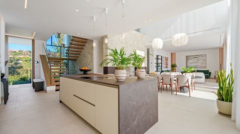 ENCANTADORA VILLA CONTEMPORÁNEA CON VISTAS PANORÁMICAS EN VENTA EN LA QUINTA, imatge 2