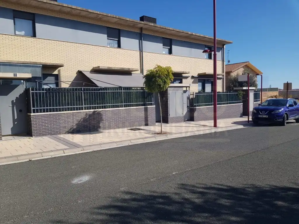 Adossat amb terrassa en venda a Calle Chile, imagen 34