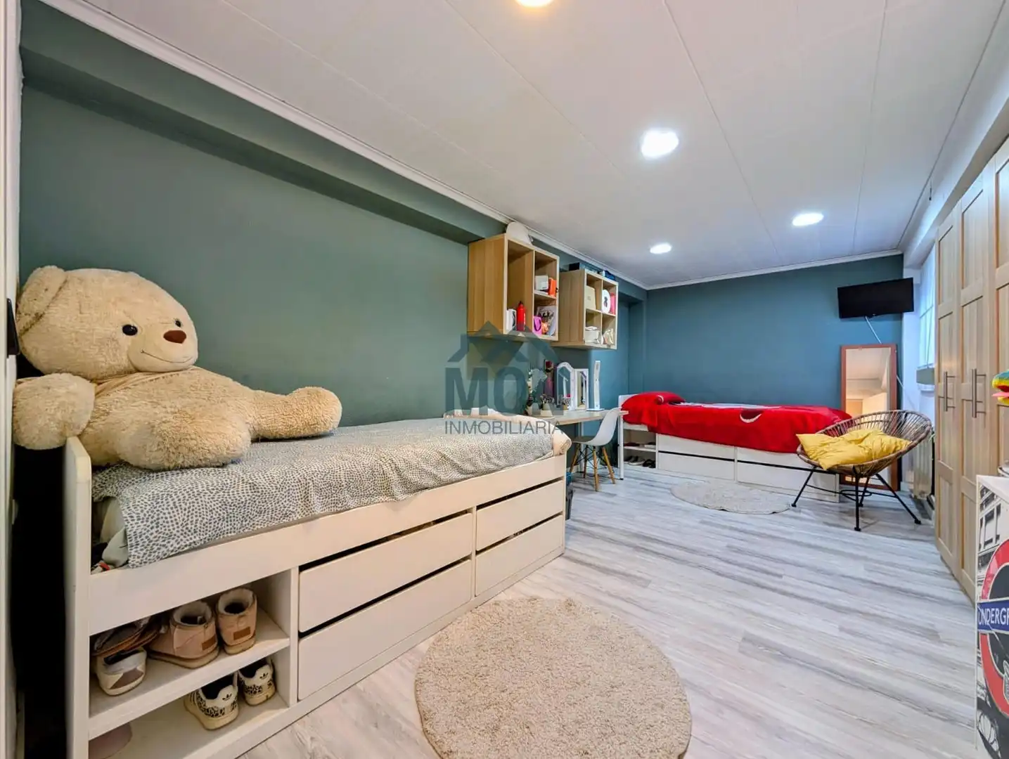 Habitación de Ático en venta en Catarroja con Calefacción, Parquet y Terraza